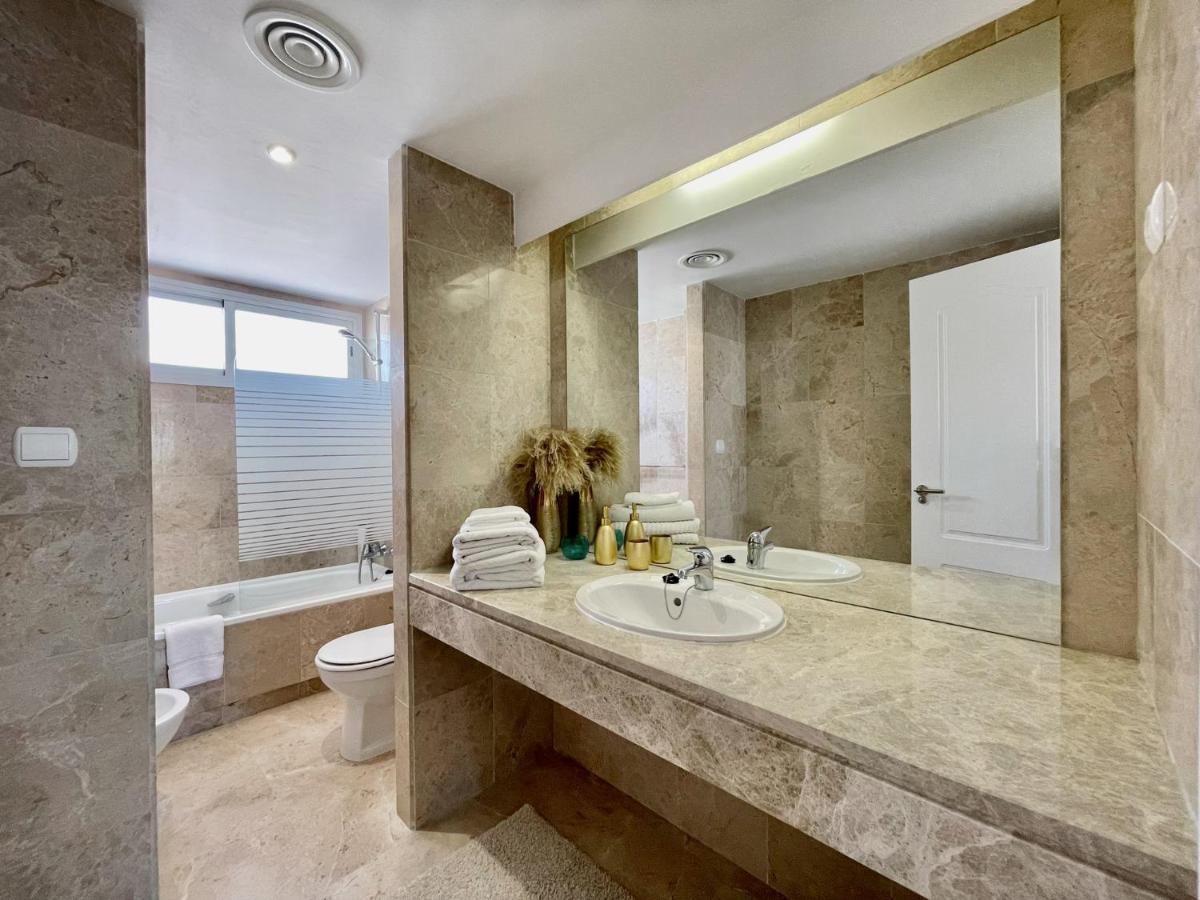 Unique Townhouse In Front Of Puerto Banus Apartment Марбеля Екстериор снимка