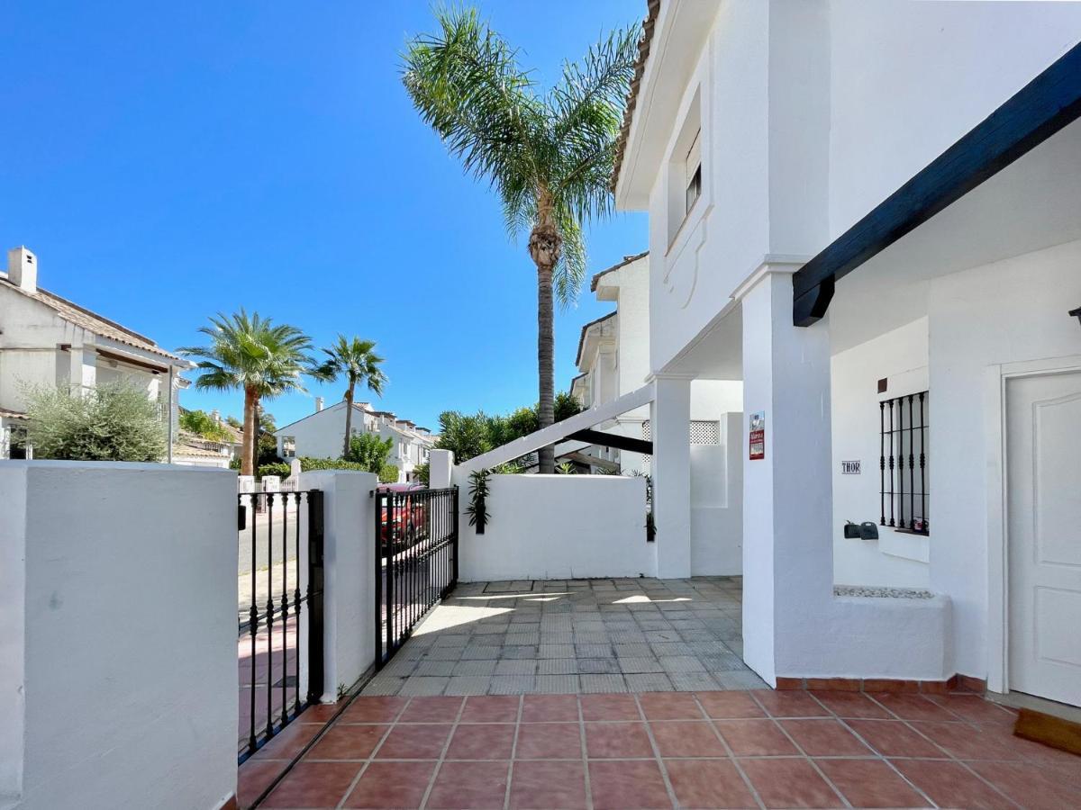 Unique Townhouse In Front Of Puerto Banus Apartment Марбеля Екстериор снимка